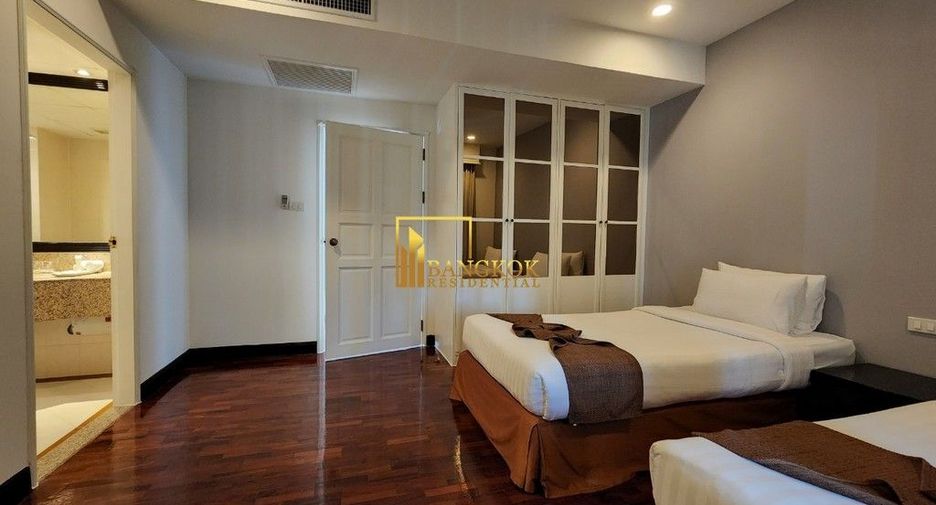 À louer 3 chambres appartement avec services à Sathon, Bangkok