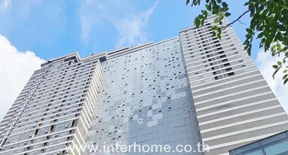 For sale 1 bed condo in Thon Buri, Bangkok