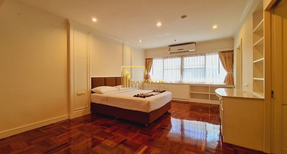 For rent 4 bedrooms serviced apartment in Watthana, Bangkok