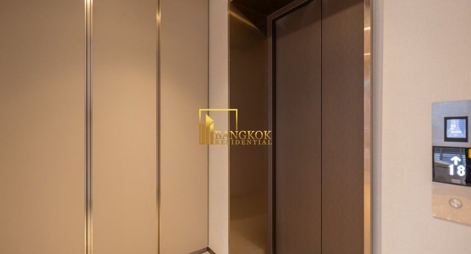 For rent 2 bedrooms condo in Pathum Wan, Bangkok