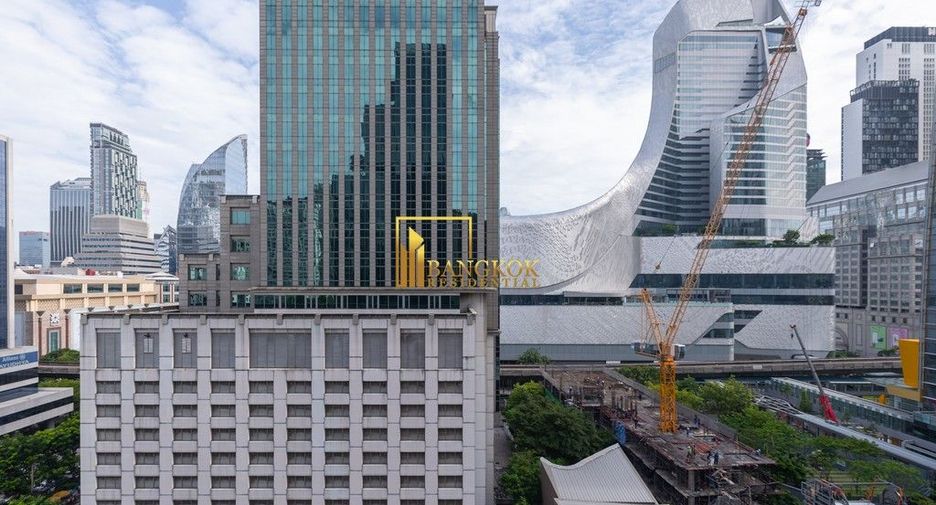For rent 2 bedrooms condo in Pathum Wan, Bangkok