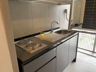 À louer 4 chambres appartement avec services à Khlong Toei, Bangkok
