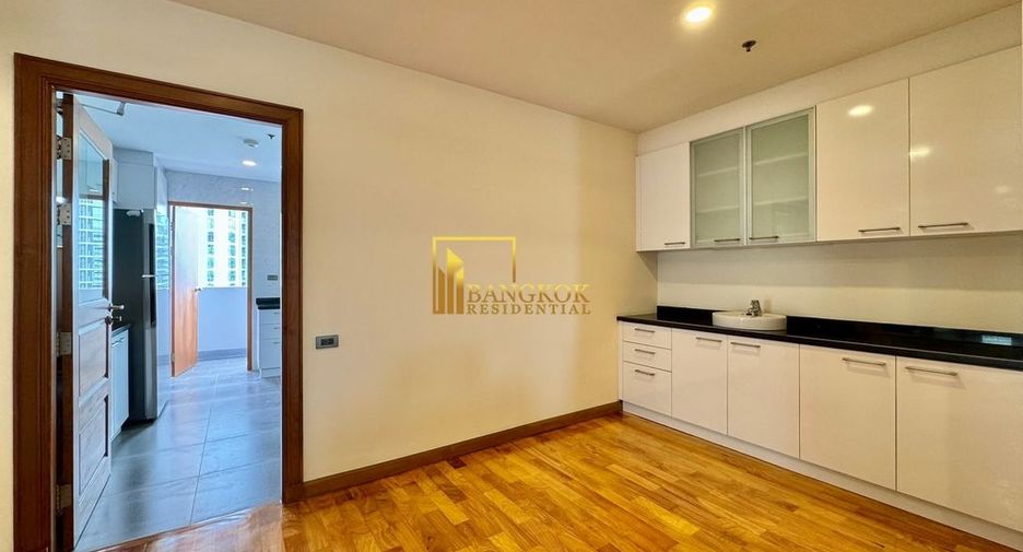 Apartment zur Miete mit 4 Zimmer in Khlong Toei, Bangkok