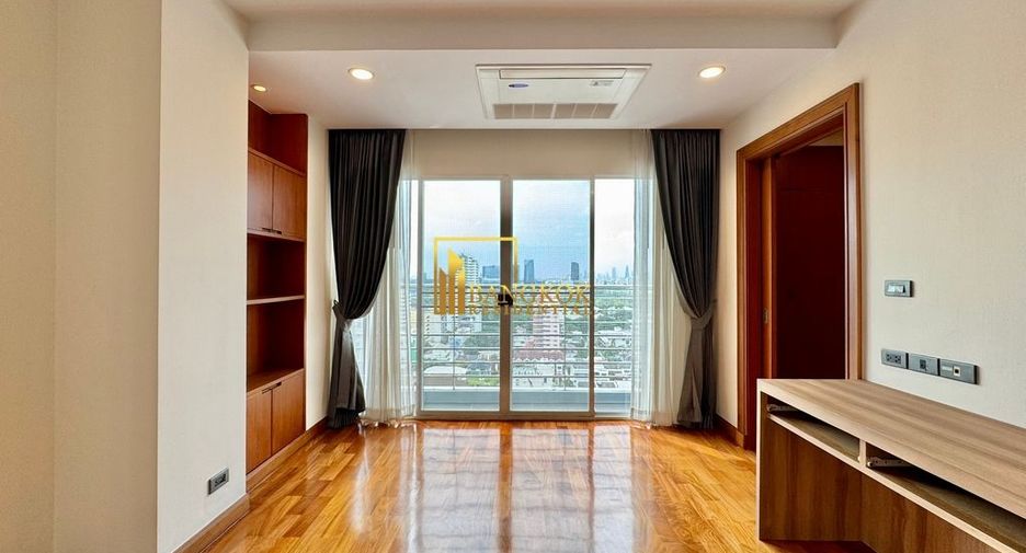 Apartment zur Miete mit 4 Zimmer in Khlong Toei, Bangkok