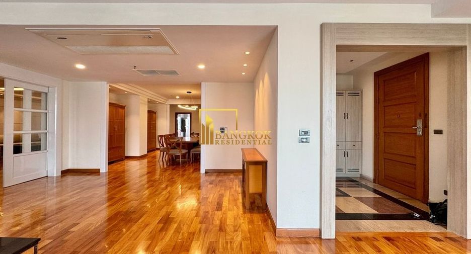 Apartment zur Miete mit 4 Zimmer in Khlong Toei, Bangkok