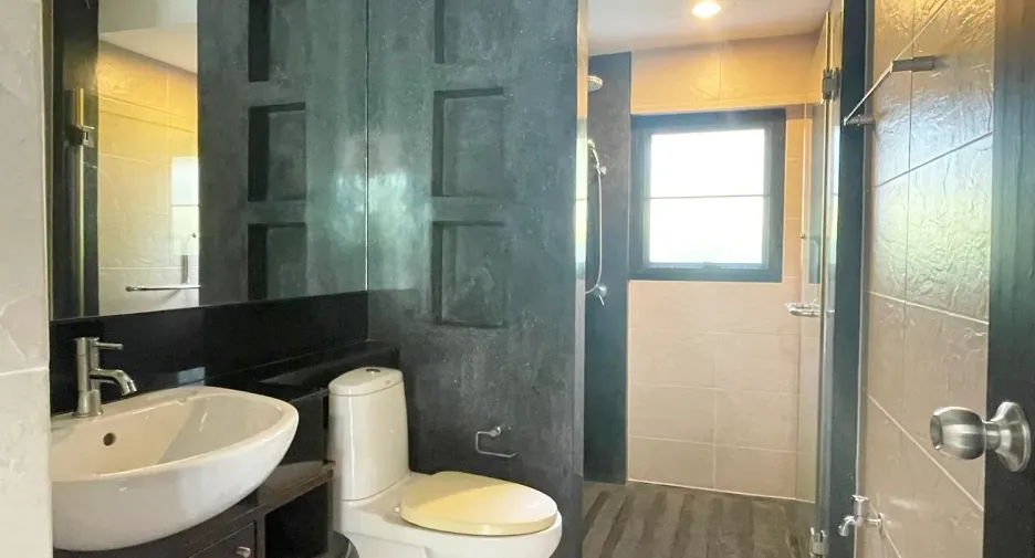 For sale 3 bedrooms house in Bang Lamung, Chonburi