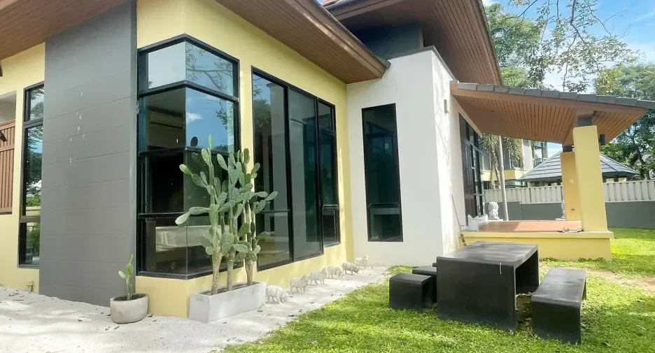For sale 3 bedrooms house in Bang Lamung, Chonburi