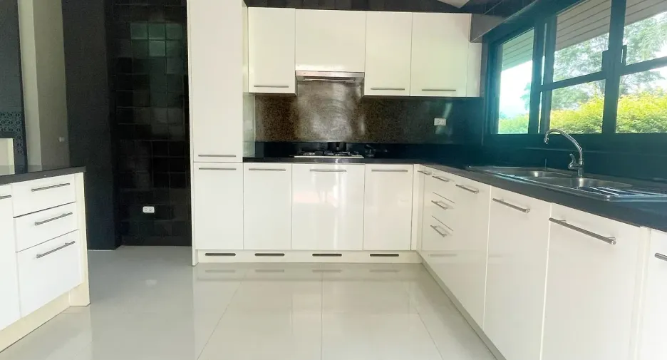 For sale 3 bedrooms house in Bang Lamung, Chonburi