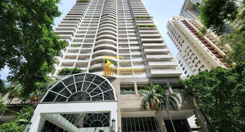 À louer 4 chambres condo à Sathon, Bangkok