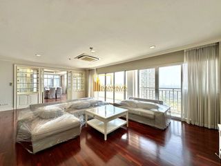 For rent 4 bedrooms condo in Sathon, Bangkok