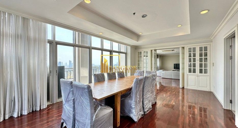 À louer 4 chambres condo à Sathon, Bangkok