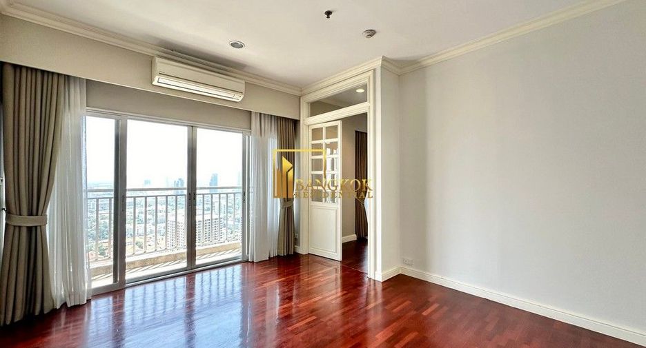 À louer 4 chambres condo à Sathon, Bangkok