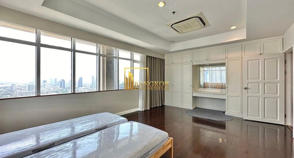 À louer 4 chambres condo à Sathon, Bangkok