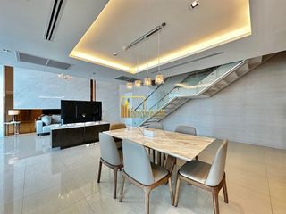 For rent 3 bedrooms serviced apartment in Watthana, Bangkok
