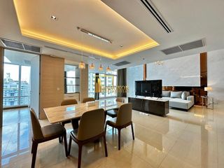 For rent 3 bedrooms serviced apartment in Watthana, Bangkok