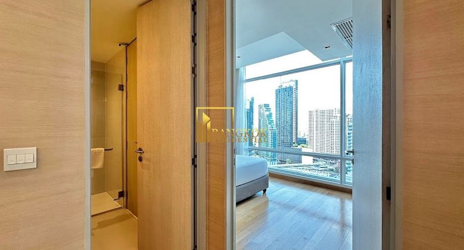 For rent 3 bedrooms serviced apartment in Watthana, Bangkok