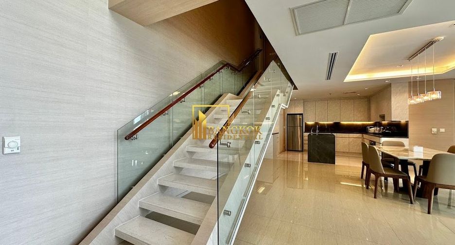 For rent 3 bedrooms serviced apartment in Watthana, Bangkok