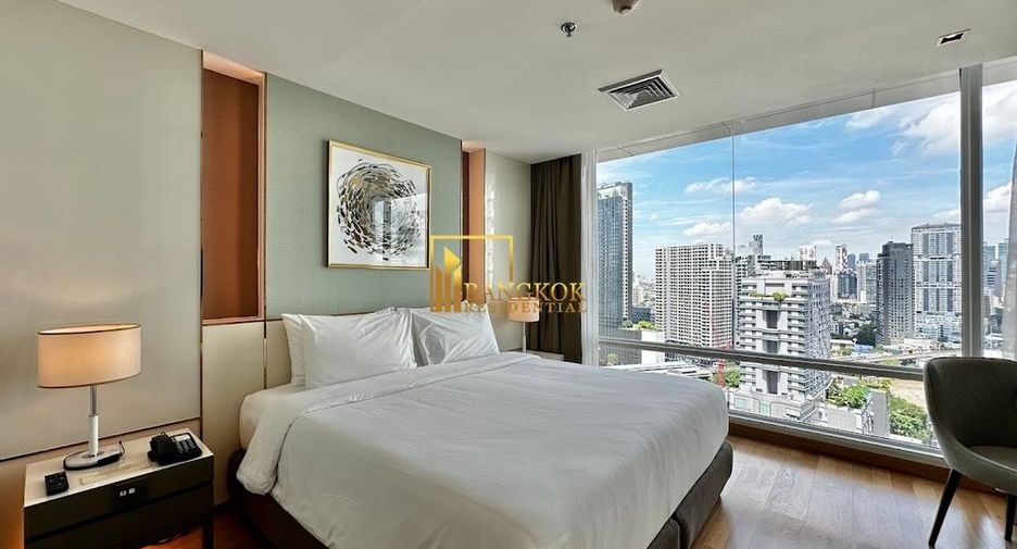 For rent 3 bedrooms serviced apartment in Watthana, Bangkok