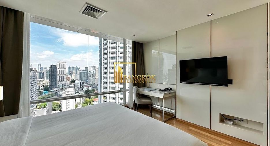For rent 3 bedrooms serviced apartment in Watthana, Bangkok