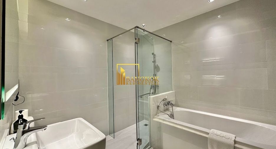 For rent 3 bedrooms serviced apartment in Watthana, Bangkok