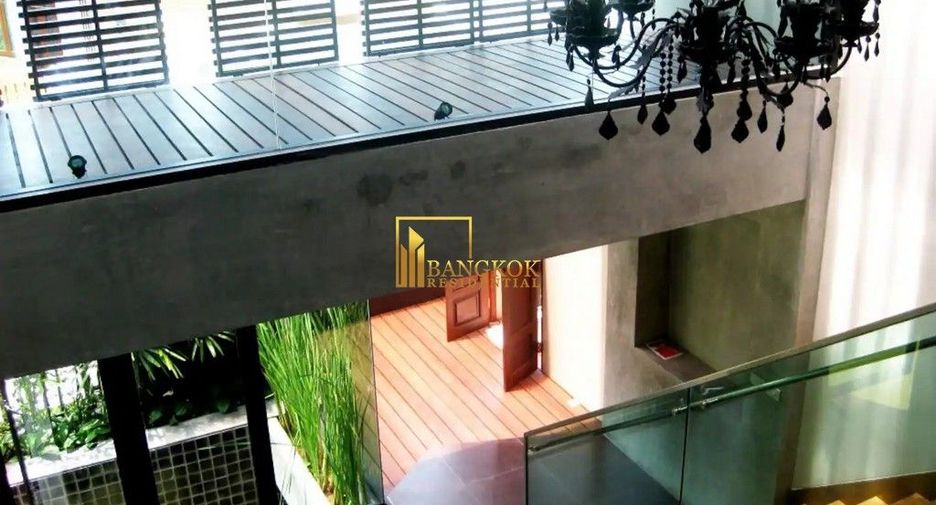 À louer 3 chambres villa à Watthana, Bangkok