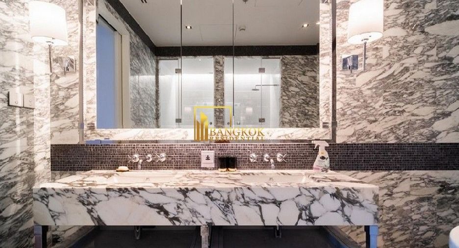 Condo en alquiler de 2 habitaciones en Sathon, Bangkok