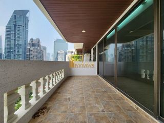 出租 4 卧室 公寓式住宅 在 Watthana, 曼谷