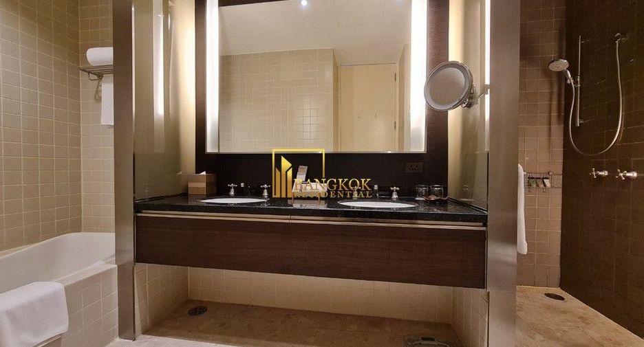For rent 2 ベッドルーム serviced apartment in Khlong Toei, Bangkok