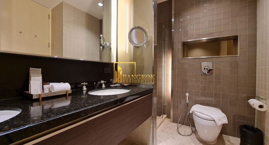 For rent 2 ベッドルーム serviced apartment in Khlong Toei, Bangkok