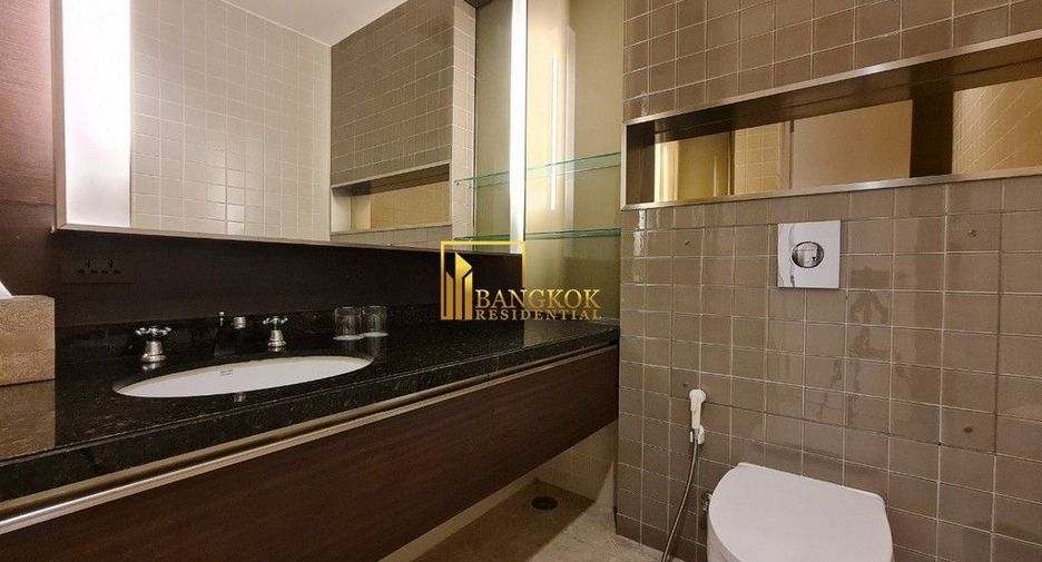 For rent 2 ベッドルーム serviced apartment in Khlong Toei, Bangkok