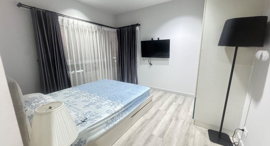 For rent 2 bedrooms condo in Bang Lamung, Chonburi