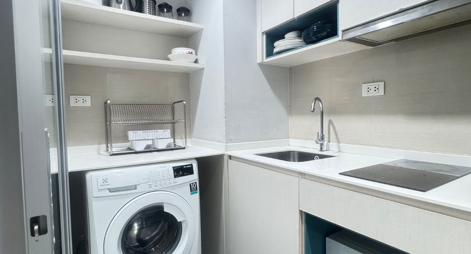 For rent 2 bedrooms condo in Bang Lamung, Chonburi
