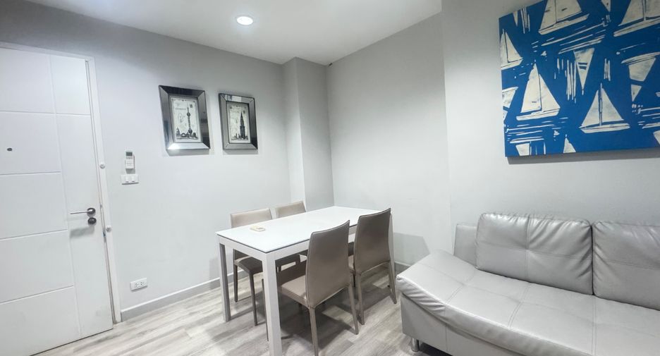 For rent 2 bedrooms condo in Bang Lamung, Chonburi