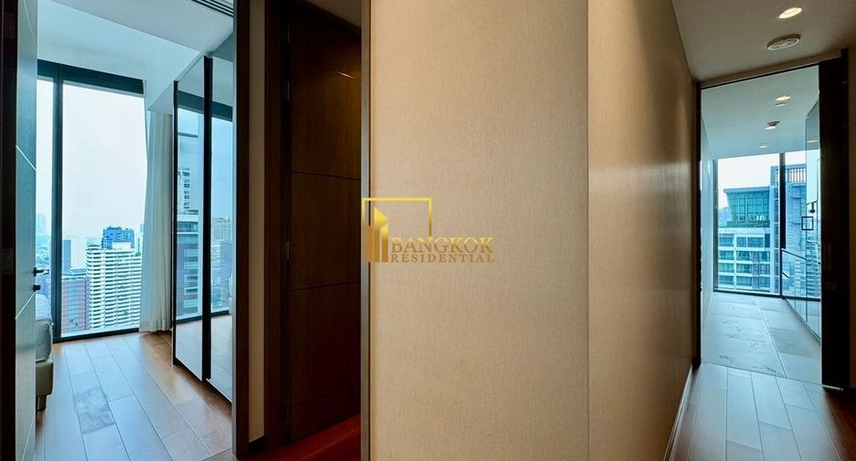For rent 2 bedrooms condo in Khlong Toei, Bangkok
