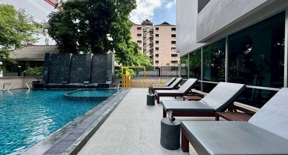 For rent 4 bedrooms apartment in Watthana, Bangkok