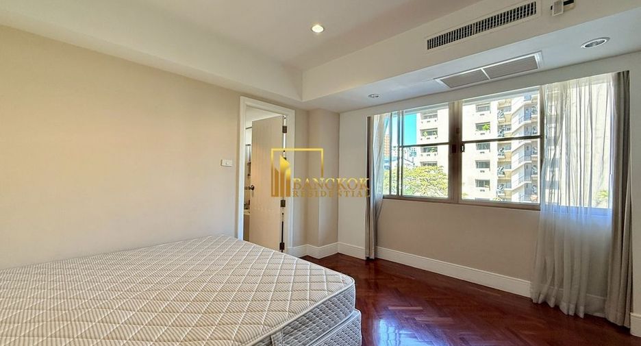 For rent 4 bedrooms apartment in Watthana, Bangkok
