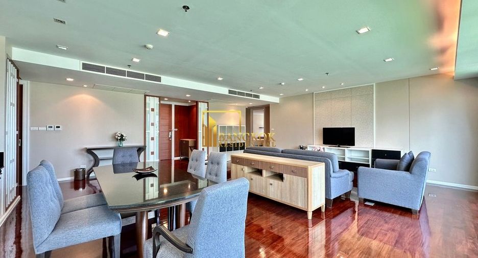 Apartamento con servicios en alquiler de 3 habitaciones en Khlong Toei, Bangkok