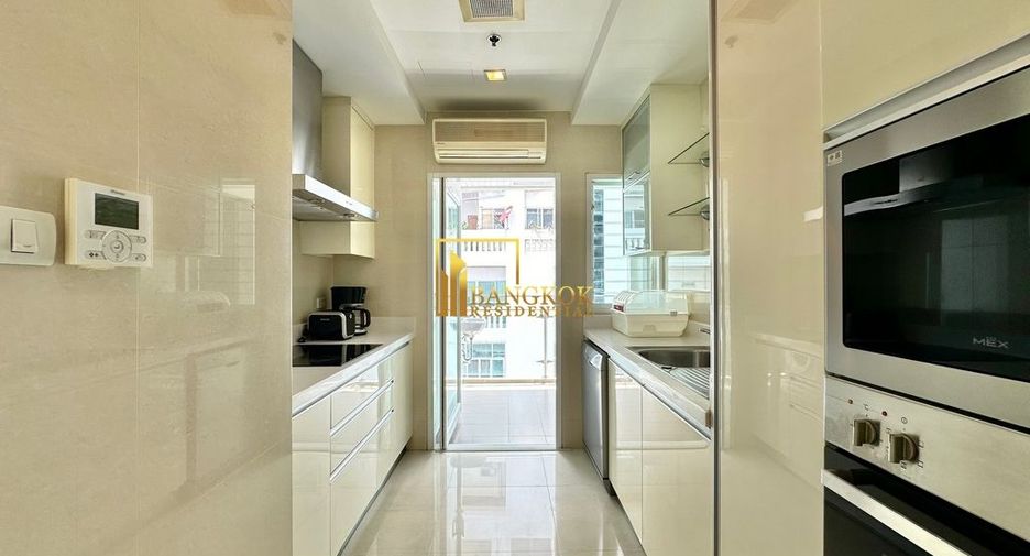 Apartamento con servicios en alquiler de 3 habitaciones en Khlong Toei, Bangkok