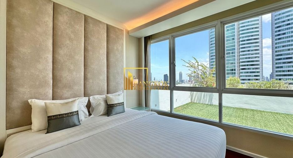 Apartamento con servicios en alquiler de 3 habitaciones en Khlong Toei, Bangkok
