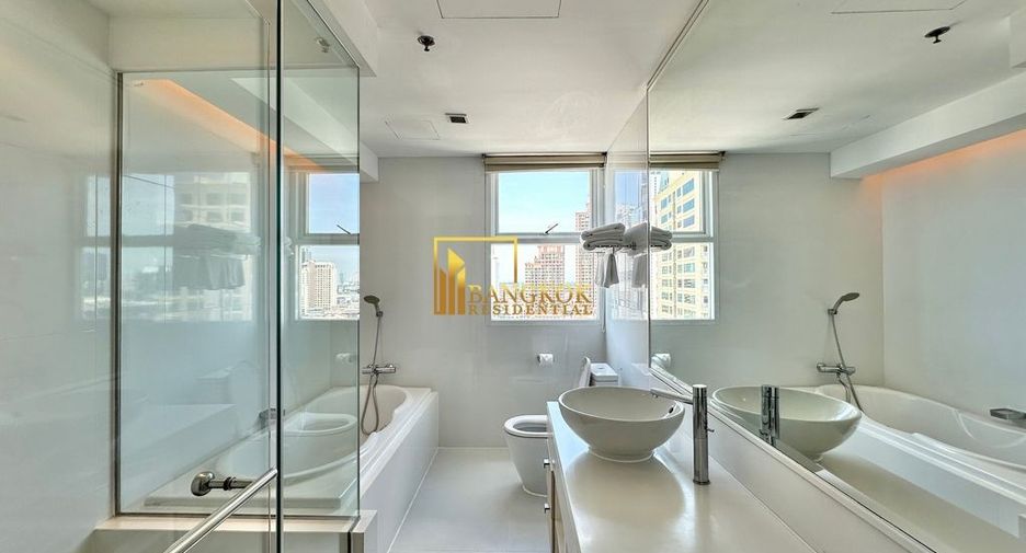 Apartamento con servicios en alquiler de 3 habitaciones en Khlong Toei, Bangkok