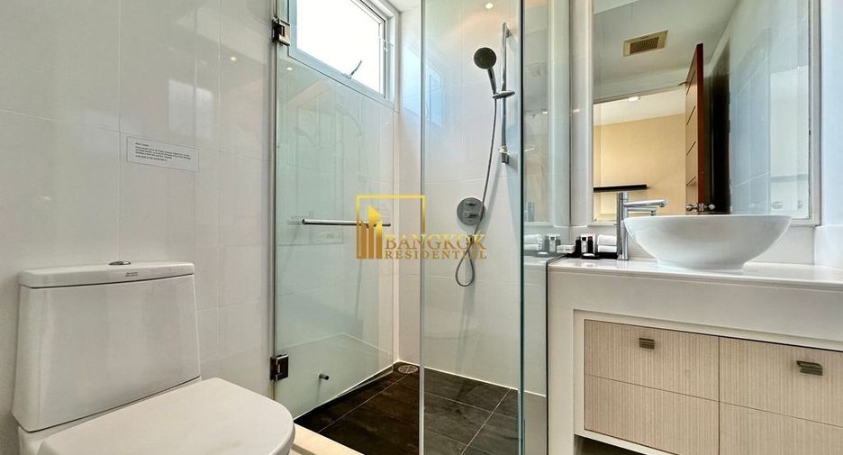 Apartamento con servicios en alquiler de 3 habitaciones en Khlong Toei, Bangkok