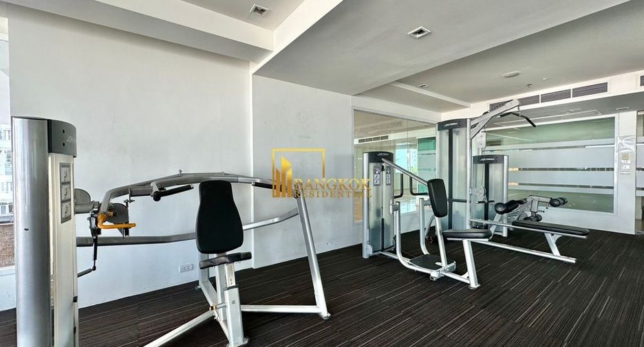 Apartamento con servicios en alquiler de 3 habitaciones en Khlong Toei, Bangkok