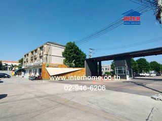 Casa adosada en venta de 3 habitaciones en Mueang Pathum Thani, Pathum Thani