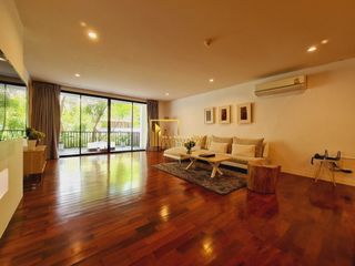 For rent 4 bedrooms condo in Pathum Wan, Bangkok