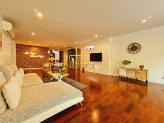 For rent 4 bedrooms condo in Pathum Wan, Bangkok