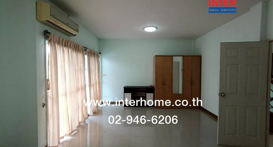 Reihenhaus zum Kauf mit 3 Zimmer in Krathum Baen, Samut Sakhon