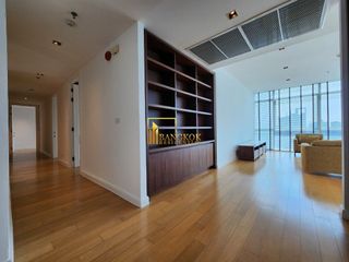 Condo en alquiler de 3 habitaciones en Pathum Wan, Bangkok
