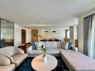 Apartamento con servicios en alquiler de 3 habitaciones en Khlong Toei, Bangkok
