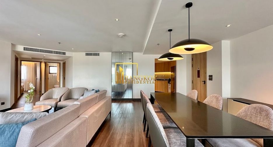 Apartamento con servicios en alquiler de 3 habitaciones en Khlong Toei, Bangkok