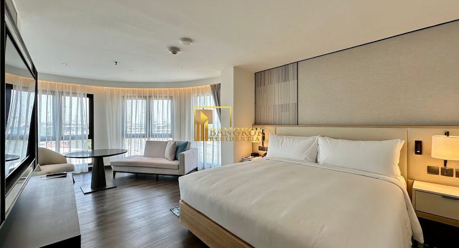 Apartamento con servicios en alquiler de 3 habitaciones en Khlong Toei, Bangkok